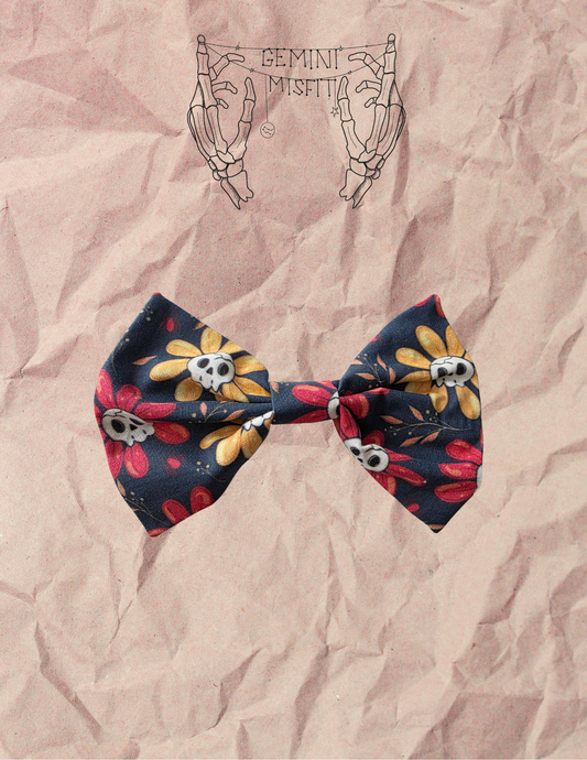 Bow w/o Tails - Skull Flowers