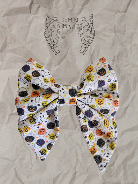 Mini Bow - Spooky Buckets